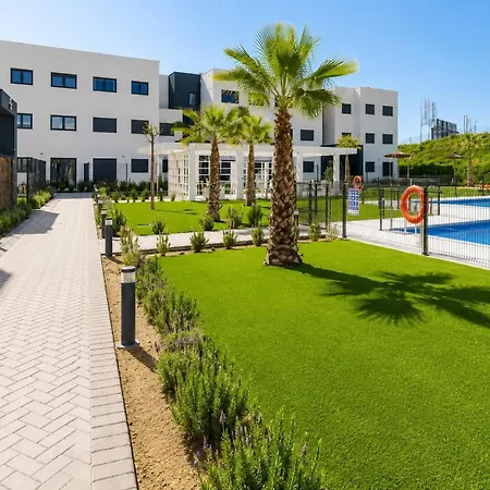 Celere Sea View Pool Gym Parking *