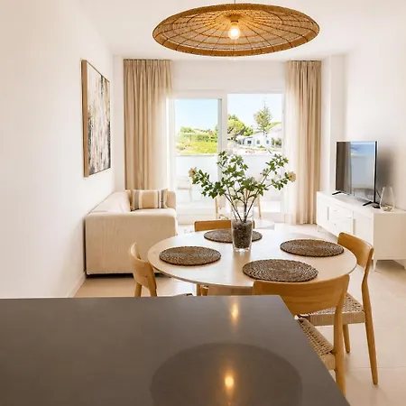 Celere Sea View Pool Gym Parking Lejlighed *